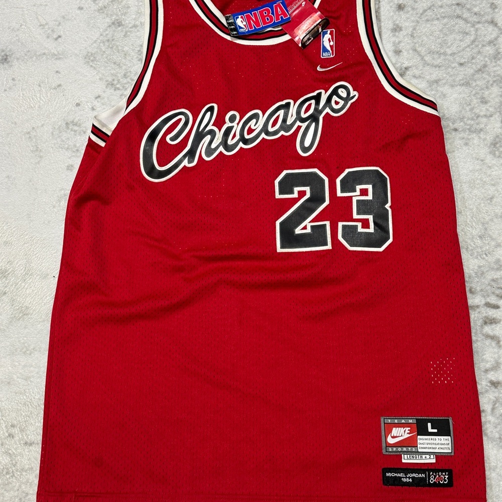 Michael Jordan Chicago Bulls Jersey - Size L